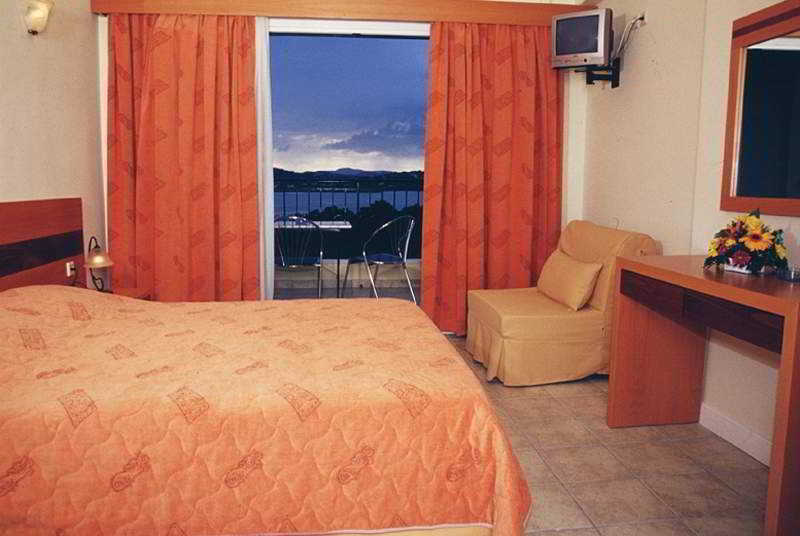 Corfu Hellinis Hotel Kanoni  Pokoj fotografie
